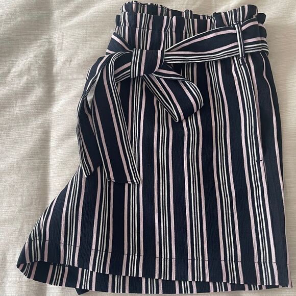 Loft Paper Bag Waist Shorts - Picture 4 of 4